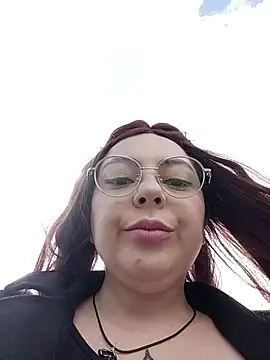 Snapshot of madelaine- chatting on May 22, 6:46 pm madelaine- online show from May 22, 6:46 pm