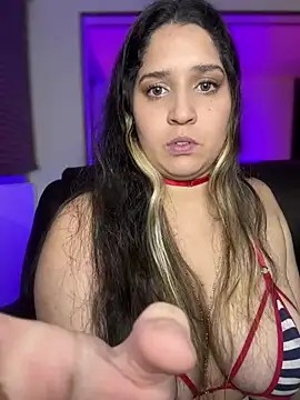 Snapshot of valentina_jonnes1 chatting on March 8, 7:27 am valentina jonnes1 online show from March 8, 7:27 am