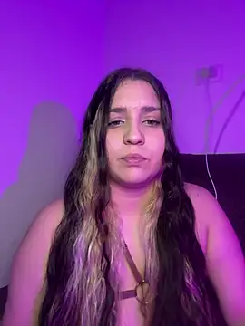 Snapshot of valentina_jonnes1 chatting on February 12, 5:02 am valentina jonnes1 online show from February 12, 5:02 am