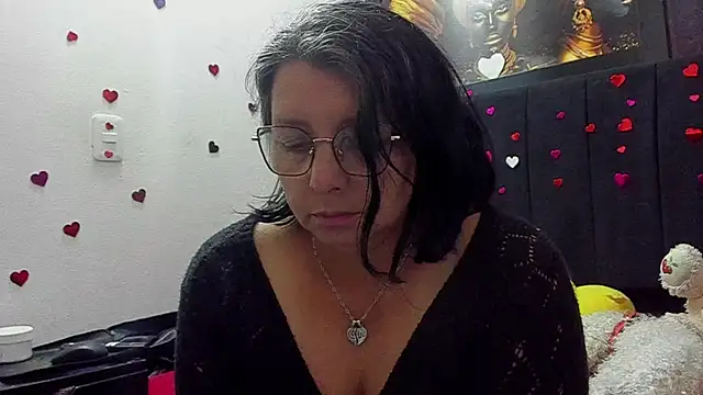 Evaaross 2345 online show from July 25, 8:17 pm