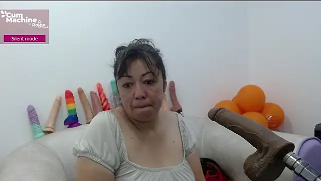 Snapshot of Drool_Sucker chatting on November 30, 12:09 pm Drool Sucker online show from November 30, 12:09 pm