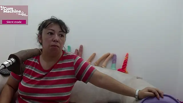 Snapshot of Drool_Sucker chatting on December 20, 11:50 am Drool Sucker online show from December 20, 11:50 am