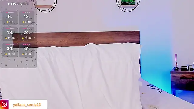 HellenHylls online show from December 2, 7:47 am