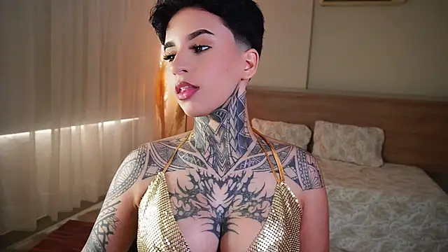 AliceShazaham  online show from October 18, 3:46 pm