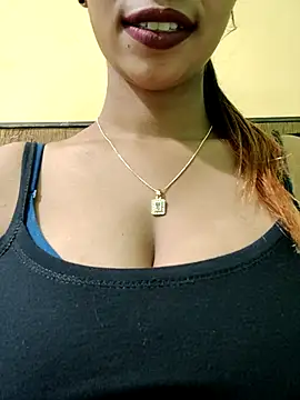 Snapshot of RUPAI009 chatting on March 5, 6:33 am RUPAI009 online show from March 5, 6:33 am