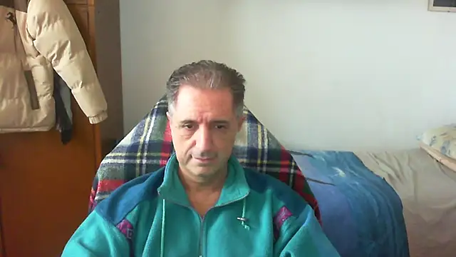 lliuk70mi online show from February 16, 2:13 pm