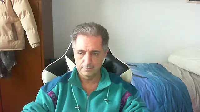 lliuk70mi online show from February 26, 3:44 pm