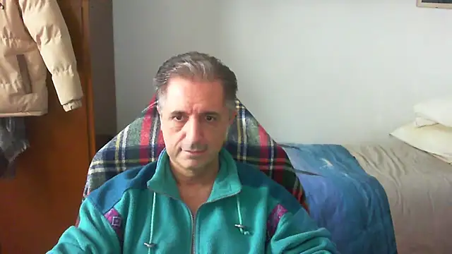 lliuk70mi online show from February 28, 2:18 pm