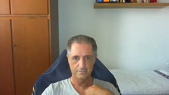 Snapshot of lliuk70mi chatting on June 28, 11:16 am lliuk70mi online show from June 28, 11:16 am