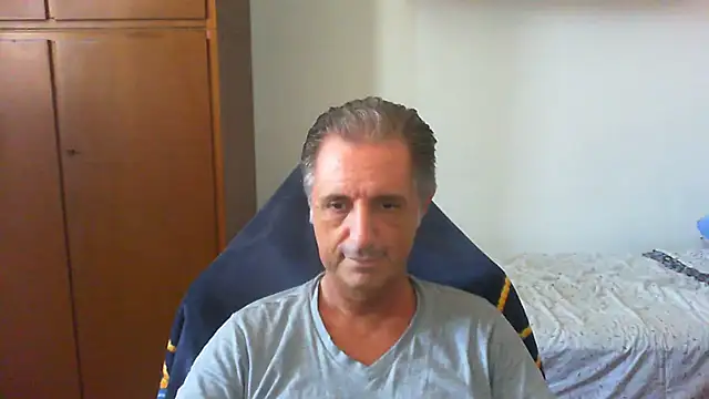Snapshot of lliuk70mi chatting on July 20, 12:40 pm lliuk70mi online show from July 20, 12:40 pm