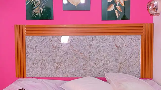 littleebonymommy online show from March 8, 8:01 pm