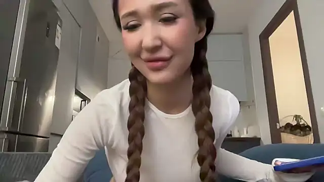 paola inga online show from December 24, 9:06 am