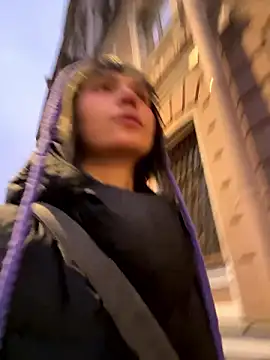 bigbabykiki online show from December 3, 6:26 am