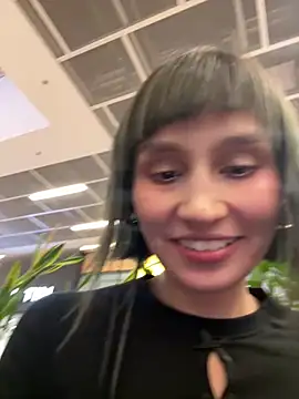 bigbabykiki online show from December 7, 12:24 pm