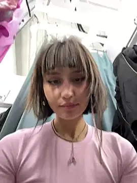 bigbabykiki online show from February 4, 9:49 am