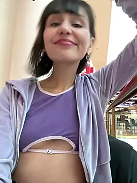 bigbabykiki online show from February 13, 9:41 am