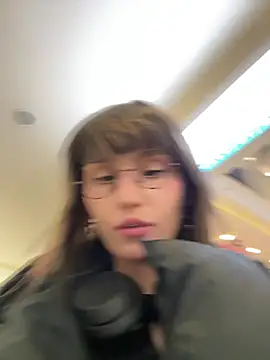 bigbabykiki online show from February 16, 4:32 pm