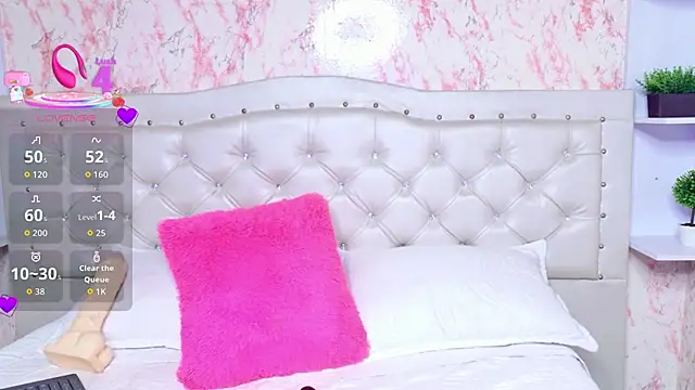 Snapshot of cute_mia23 chatting on June 2, 5:48 pm cute mia23 online show from June 2, 5:48 pm