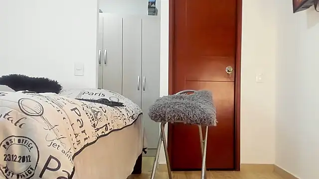 SophieBaker   online show from March 19, 4:25 am