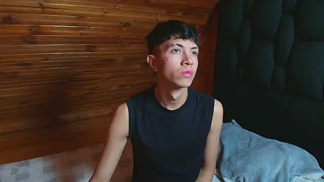 Justyn Ross online show from November 15, 5:53 pm