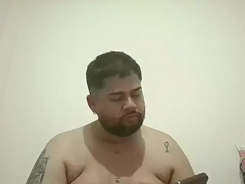 GABRIELGARCIA1313 online show from March 5, 11:23 pm