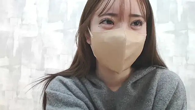 LOVE MOMO LOVE online show from December 12, 11:29 am