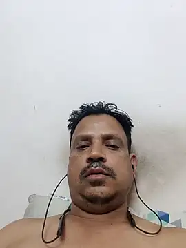 Snapshot of Raj1043 chatting on February 15, 7:06 pm Raj1043 online show from February 15, 7:06 pm