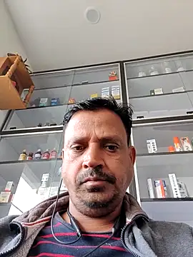 Snapshot of Raj1043 chatting on November 20, 5:18 am Raj1043 online show from November 20, 5:18 am