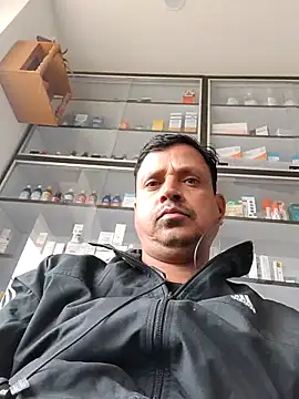 Snapshot of Raj1043 chatting on December 1, 5:12 am Raj1043 online show from December 1, 5:12 am