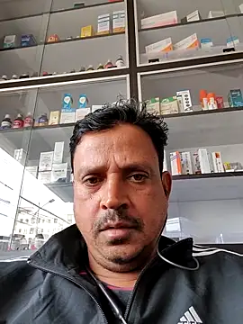 Snapshot of Raj1043 chatting on December 15, 5:55 am Raj1043 online show from December 15, 5:55 am