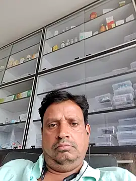 Snapshot of Raj1043 chatting on June 18, 12:31 pm Raj1043 online show from June 18, 12:31 pm