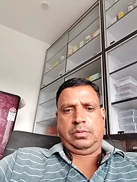 Snapshot of Raj1043 chatting on July 7, 5:21 am Raj1043 online show from July 7, 5:21 am