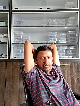 Snapshot of Raj1043 chatting on July 17, 6:53 am Raj1043 online show from July 17, 6:53 am