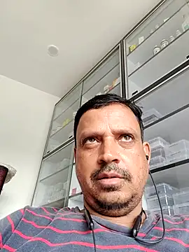 Snapshot of Raj1043 chatting on July 18, 5:44 am Raj1043 online show from July 18, 5:44 am