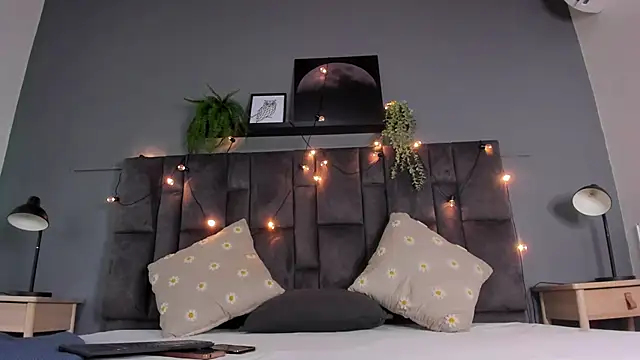 DulceAurora   online show from February 6, 2:49 am