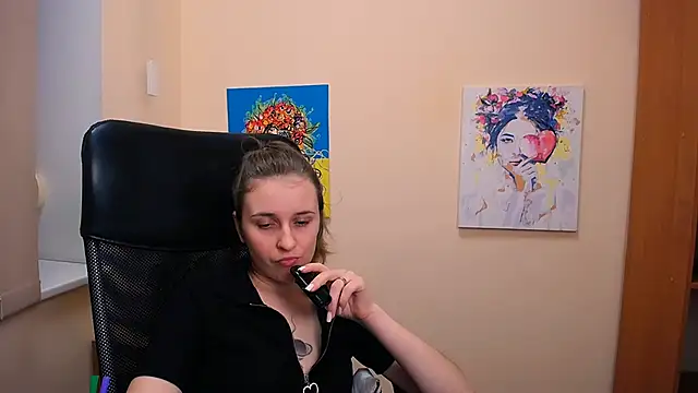 Snapshot of _Nicole_new chatting on March 14, 3:36 pm  Nicole new online show from March 14, 3:36 pm