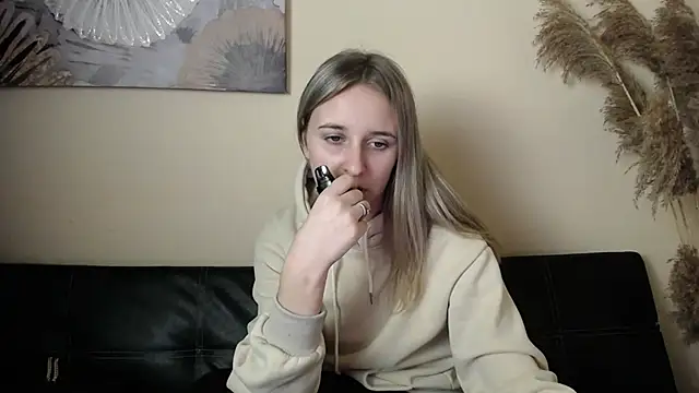  Nicole new online show from November 9, 4:05 pm