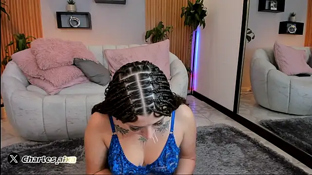 Snapshot of Aixaa_charles chatting on October 15, 12:27 pm Aixaa charles online show from October 15, 12:27 pm