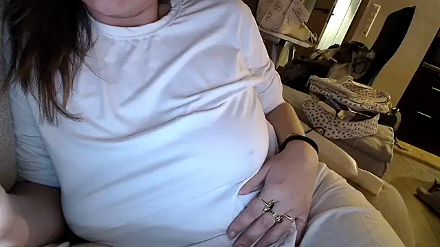 Snapshot of Nina24 chatting on March 9, 9:14 pm Nina24 online show from March 9, 9:14 pm