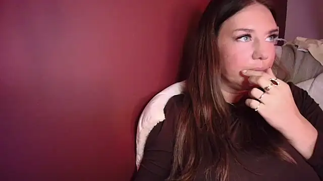 Snapshot of Nina24 chatting on September 18, 7:49 pm Nina24 online show from September 18, 7:49 pm