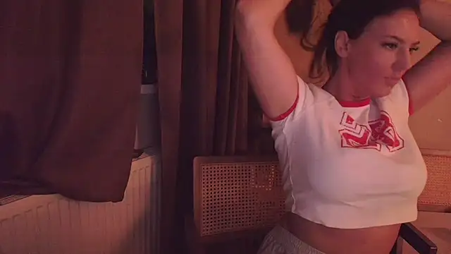 Snapshot of Nina24 chatting on October 27, 8:02 pm Nina24 online show from October 27, 8:02 pm