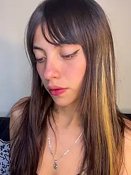 Snapshot of MiaGoth_ chatting on June 27, 1:54 am MiaGoth online show from June 27, 1:54 am