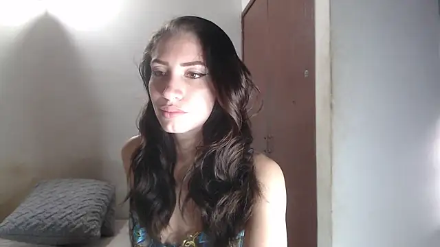 Snapshot of aurelialux chatting on March 4, 9:00 pm aurelialux online show from March 4, 9:00 pm