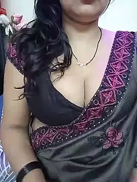 Snapshot of kaamuk_shweta chatting on May 28, 5:21 pm kaamuk shweta online show from May 28, 5:21 pm