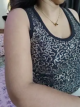 Snapshot of kaamuk_shweta chatting on June 2, 9:22 am kaamuk shweta online show from June 2, 9:22 am