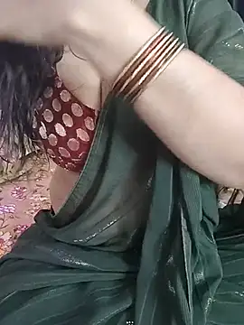 Snapshot of kaamuk_shweta chatting on June 13, 10:40 pm kaamuk shweta online show from June 13, 10:40 pm
