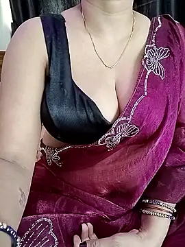 Snapshot of kaamuk_shweta chatting on June 17, 4:04 am kaamuk shweta online show from June 17, 4:04 am