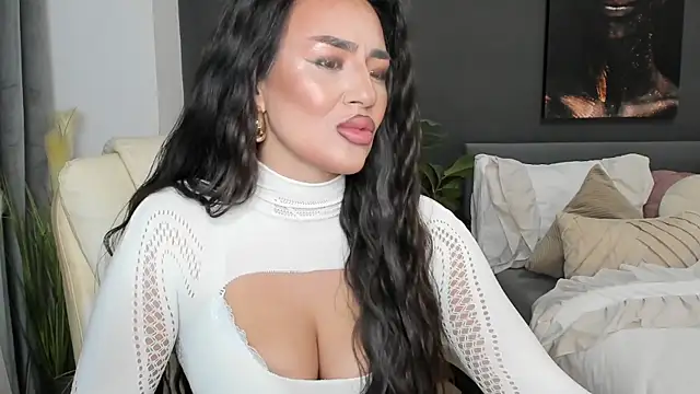 Sonia  Rey online show from February 16, 4:58 pm