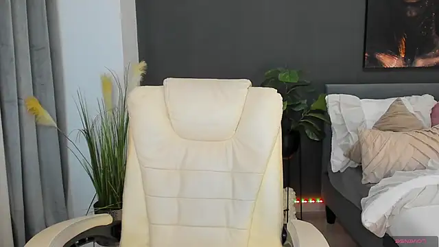 Snapshot of Sonia__Rey chatting on May 20, 3:18 pm Sonia Rey online show from May 20, 3:18 pm