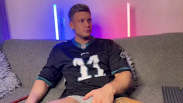 Adam misti online show from January 22, 1:21 pm